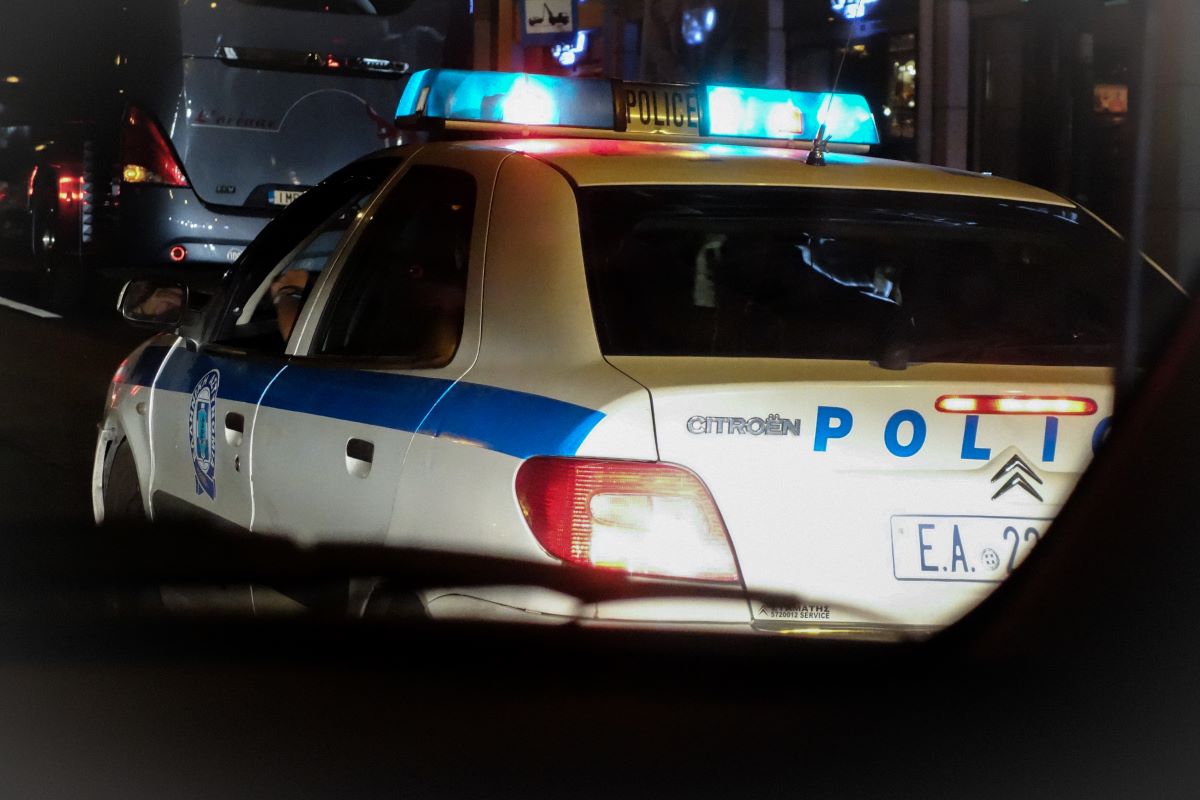 Κυψέλη: Εκρηκτικός μηχανισμός εξερράγη σε είσοδο πολυκατοικίας